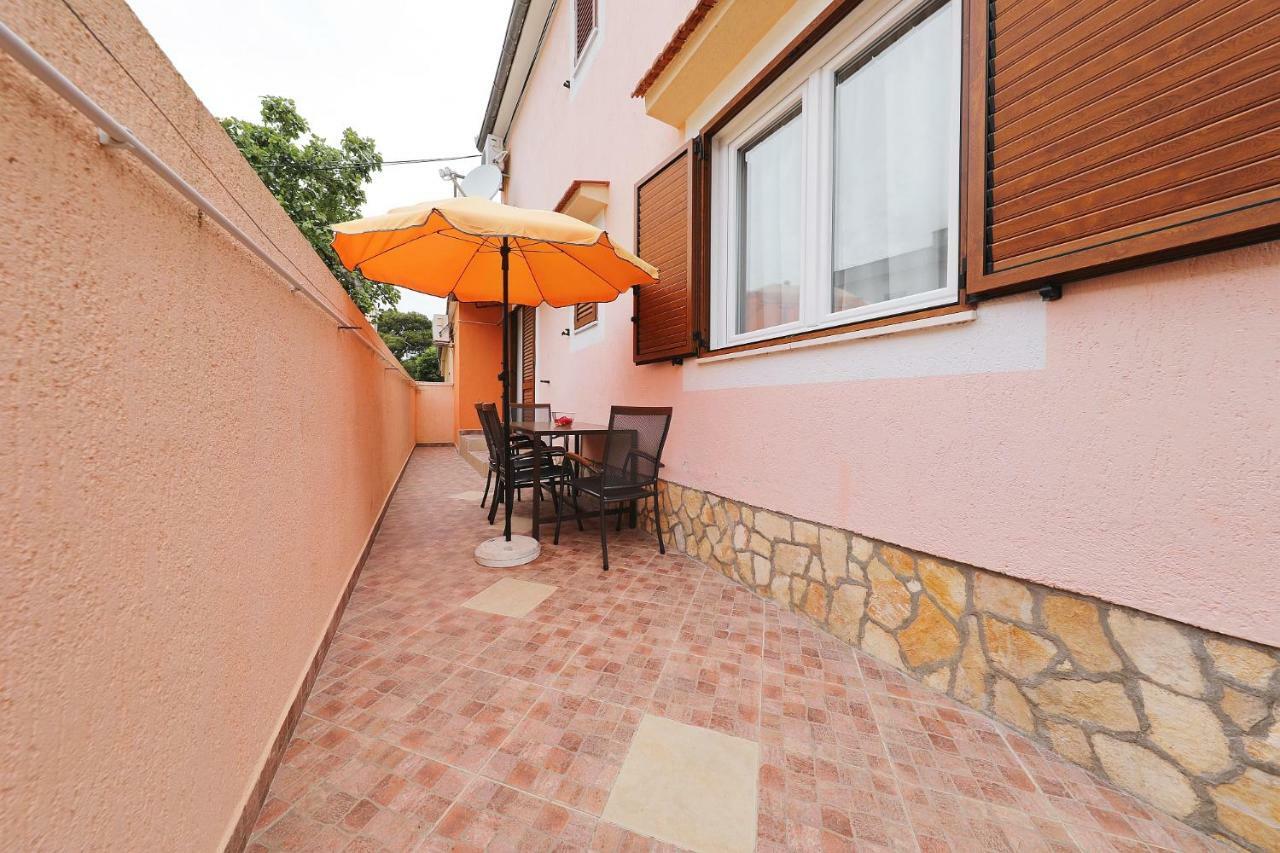 Apartmani Strpic Biograd Na Moru Exterior photo